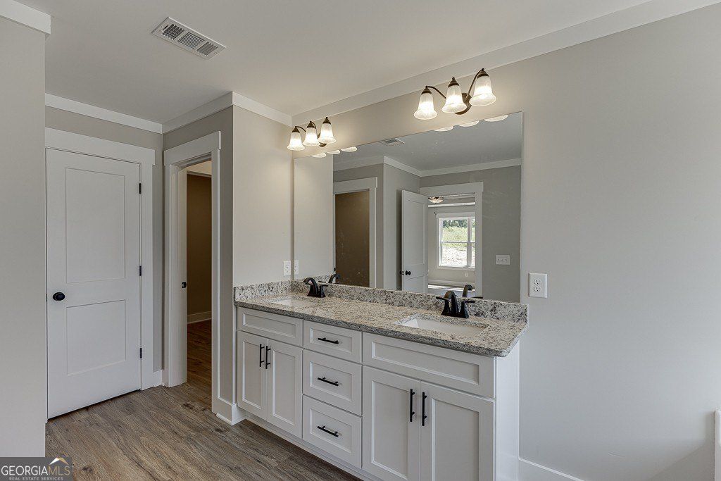 89 Creek Stone Drive Unit 6. Hartwell, GA 30643