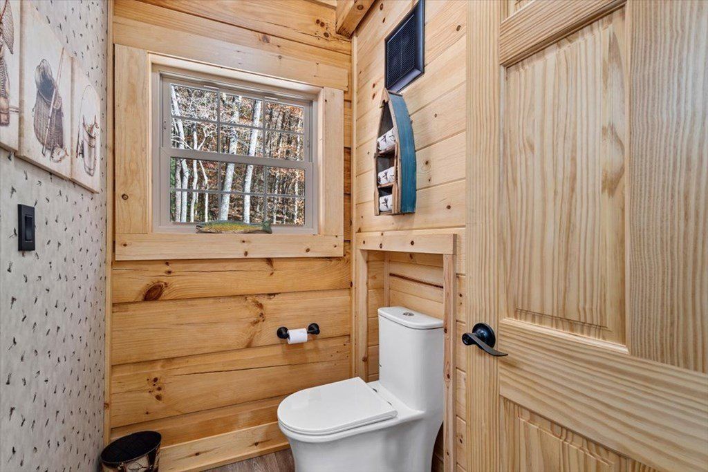 163 Cherokee Path. Blue Ridge, GA 30513