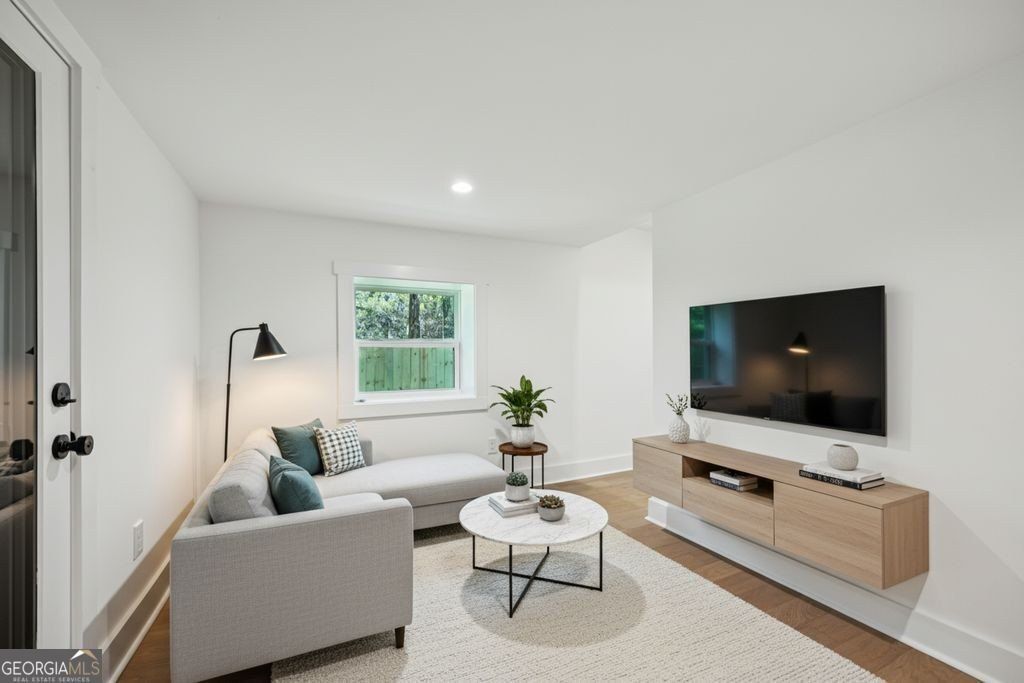 1917 Thompson Avenue. Atlanta, GA 30344