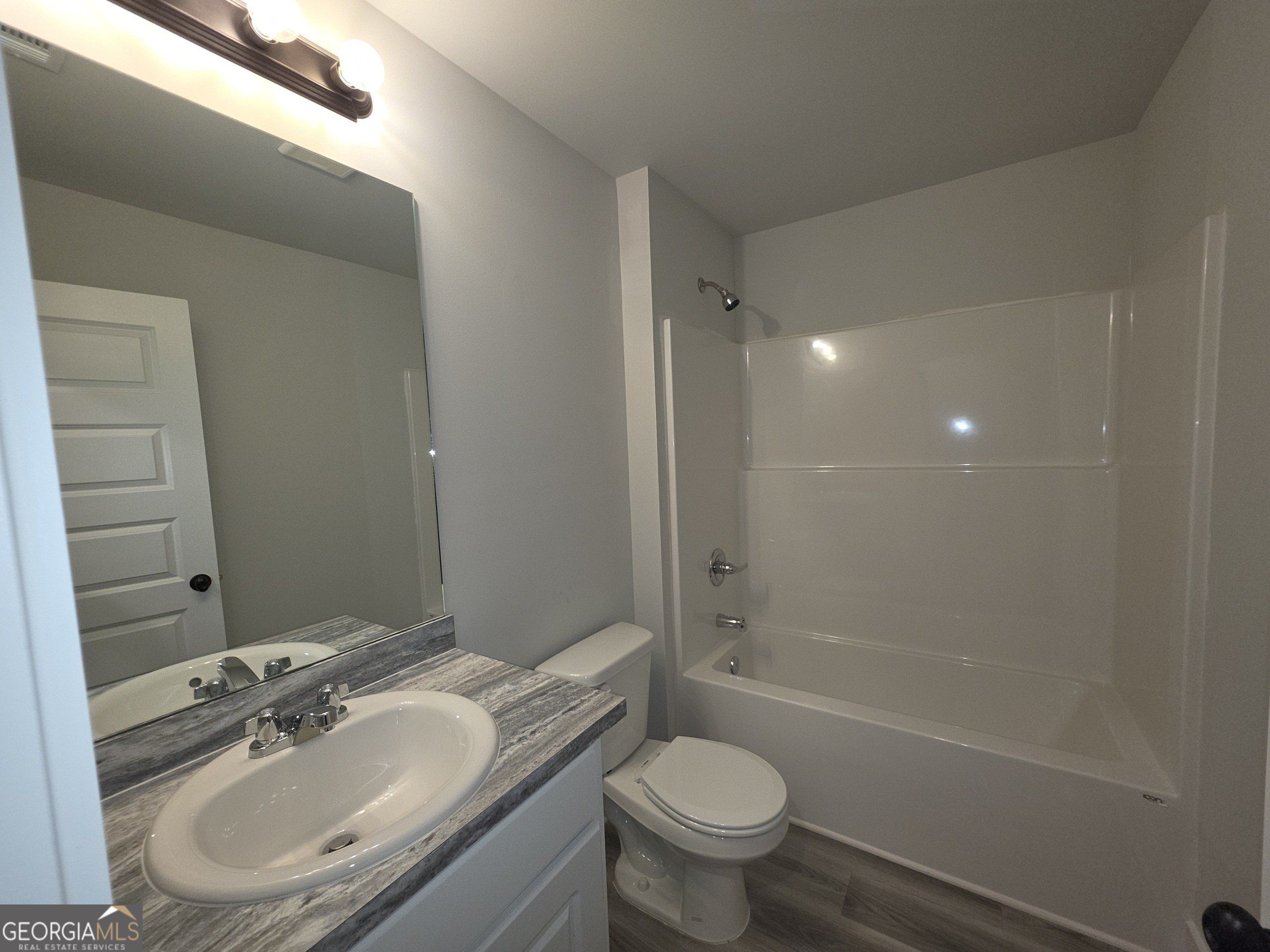 267 Dove Field Drive Unit 82. Statham, GA 30666