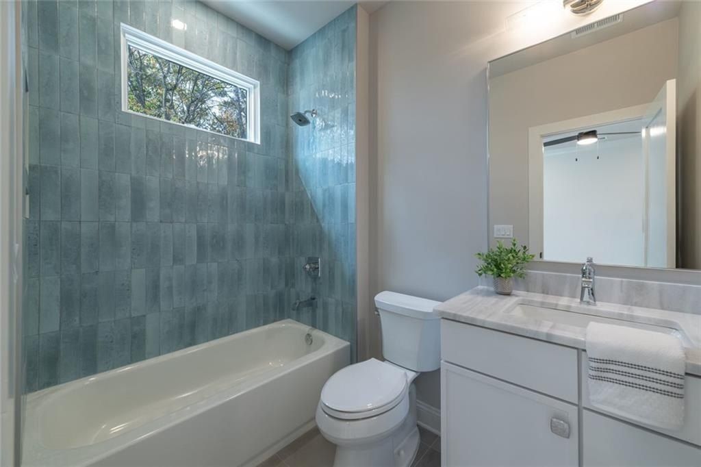 1442 Cedarhurst Drive. Dunwoody, GA 30338