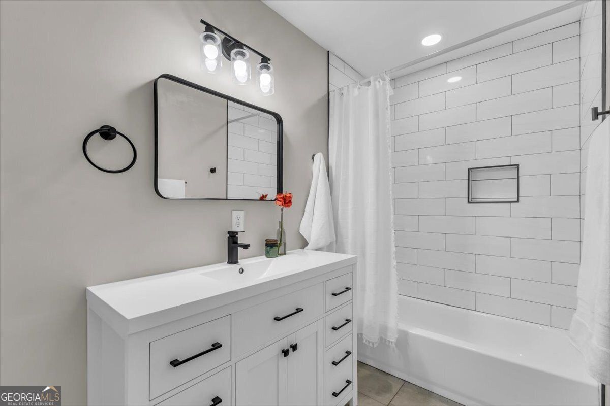 22 W 61St Street. Savannah, GA 31405