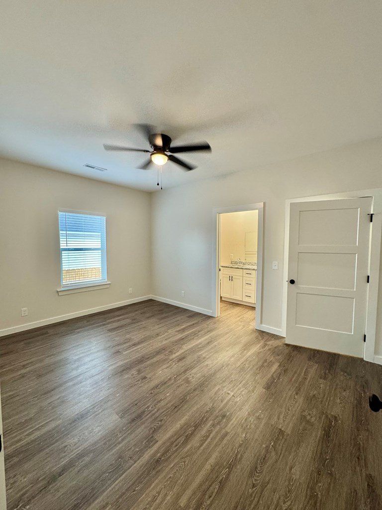 4327 Cronan Drive. Cohutta, GA 30710