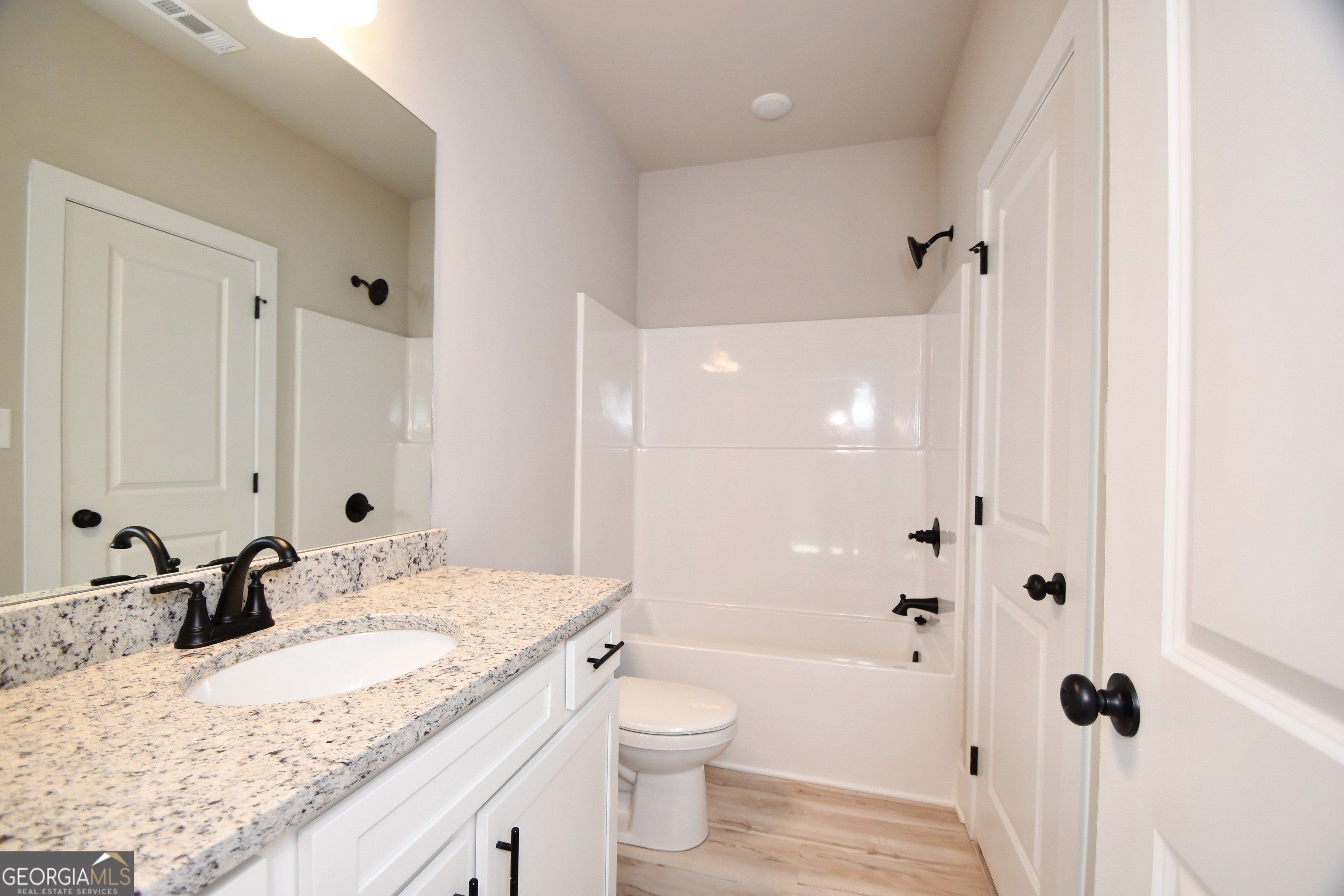 1198 Sunset Cove. Tignall, GA 30668