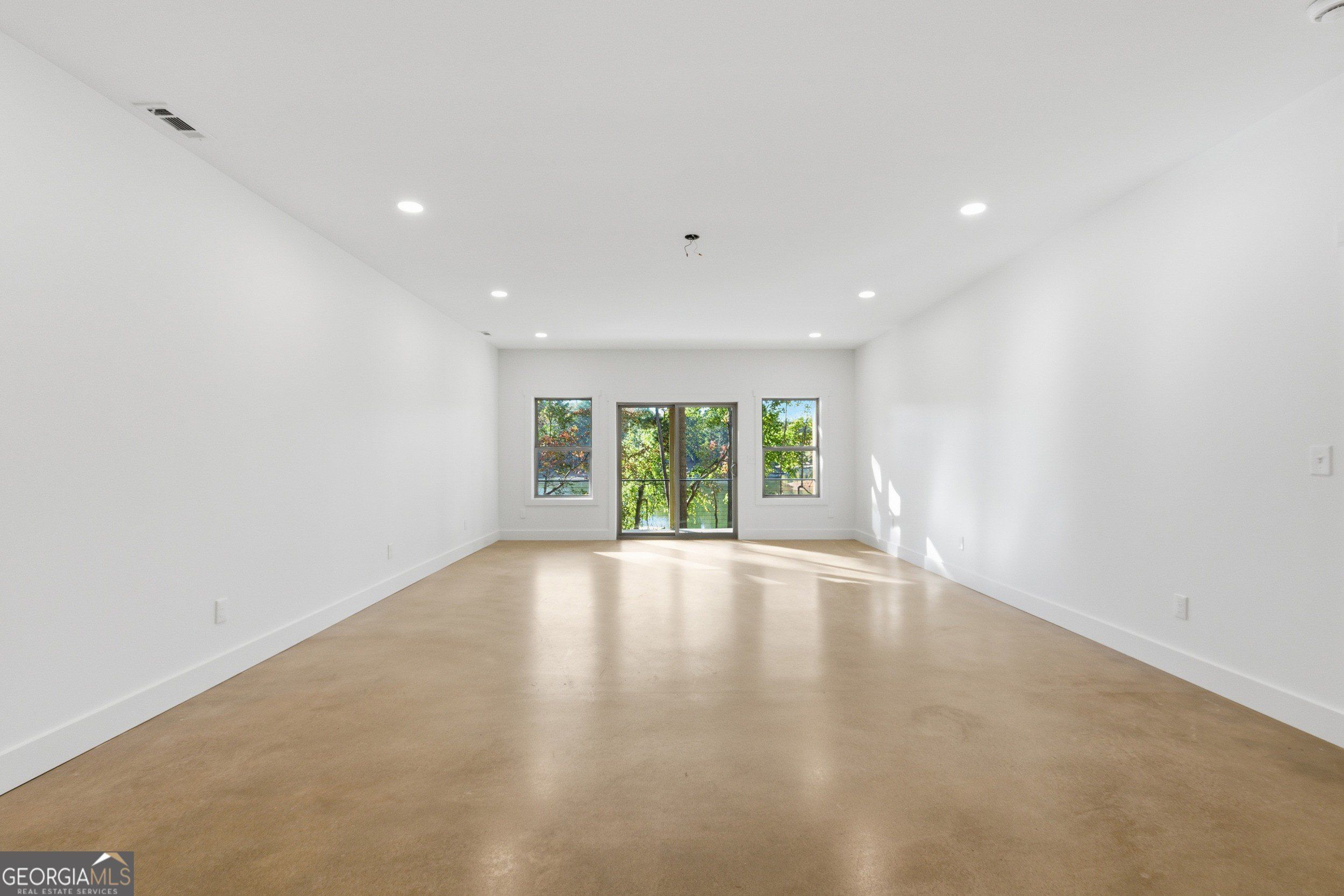 259 Currahee Place. Toccoa, GA 30577