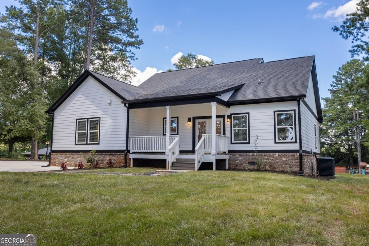 98 W Reese Street. Monroe, GA 30655