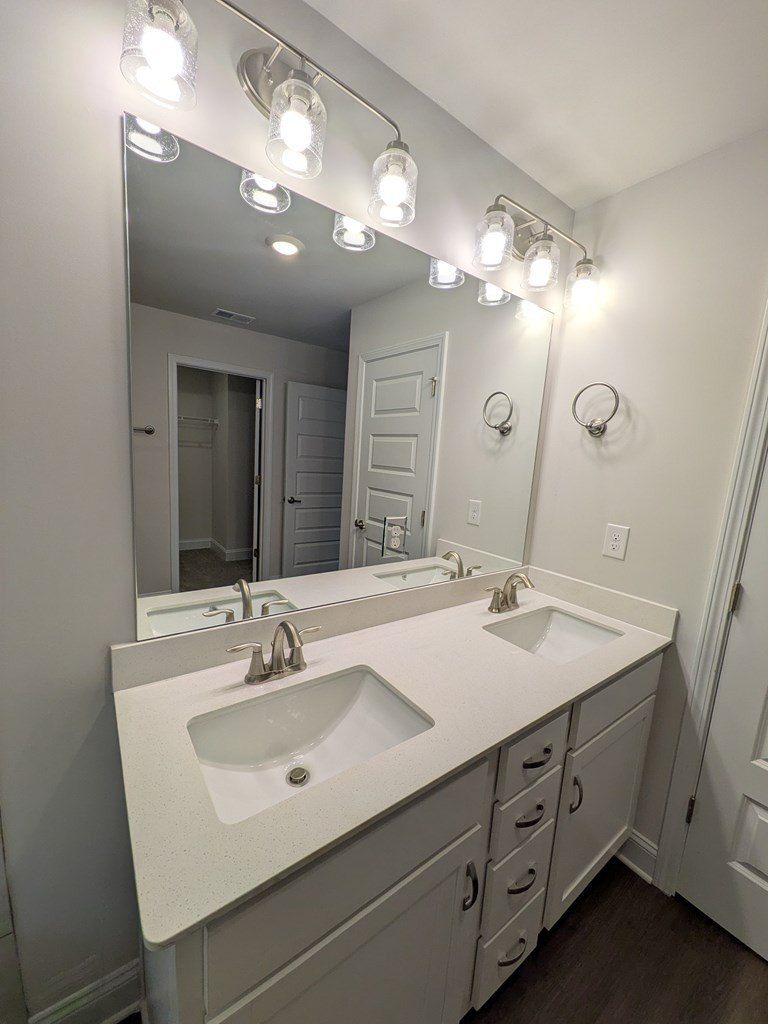 208 Laney Dr Lot62. Carrollton, GA 30117