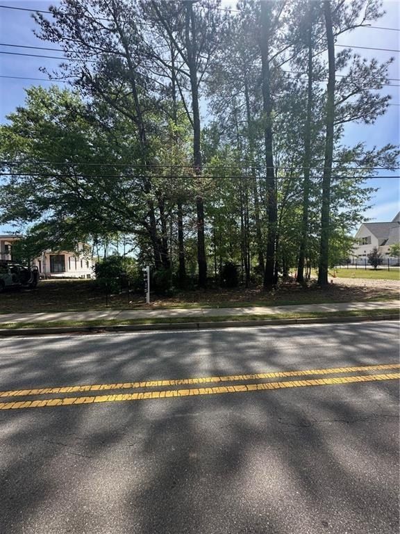 120 Woodlawn Drive. Marietta, GA 30067