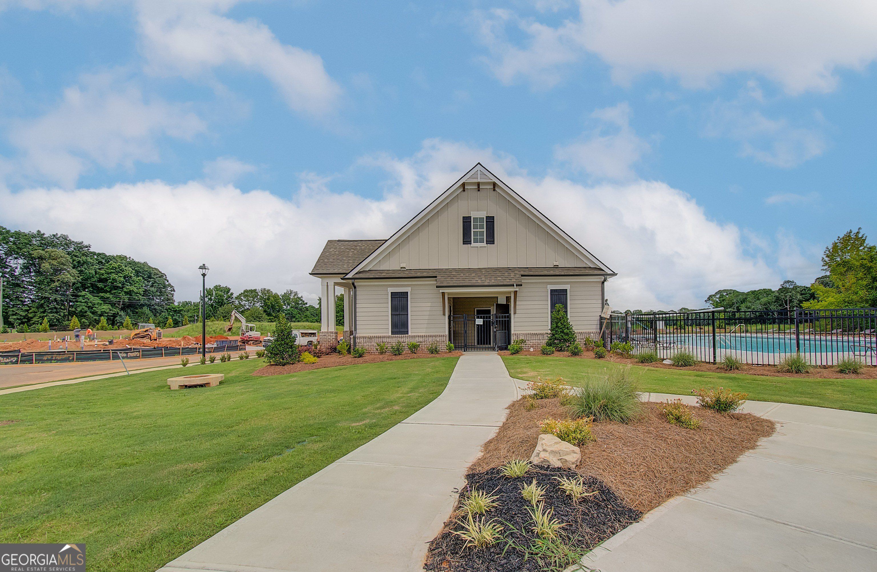 144 Rosewood Park Drive Unit 127A. Hoschton, GA 30548