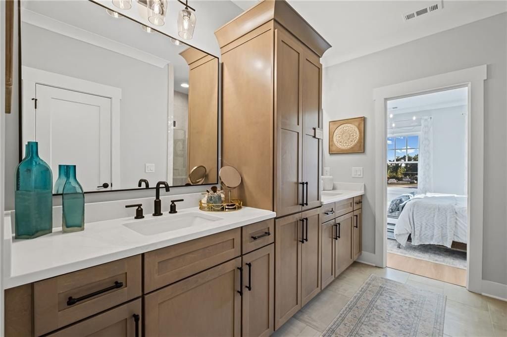 1957 Flying Scotsman Drive Unit 23. Kennesaw, GA 30144