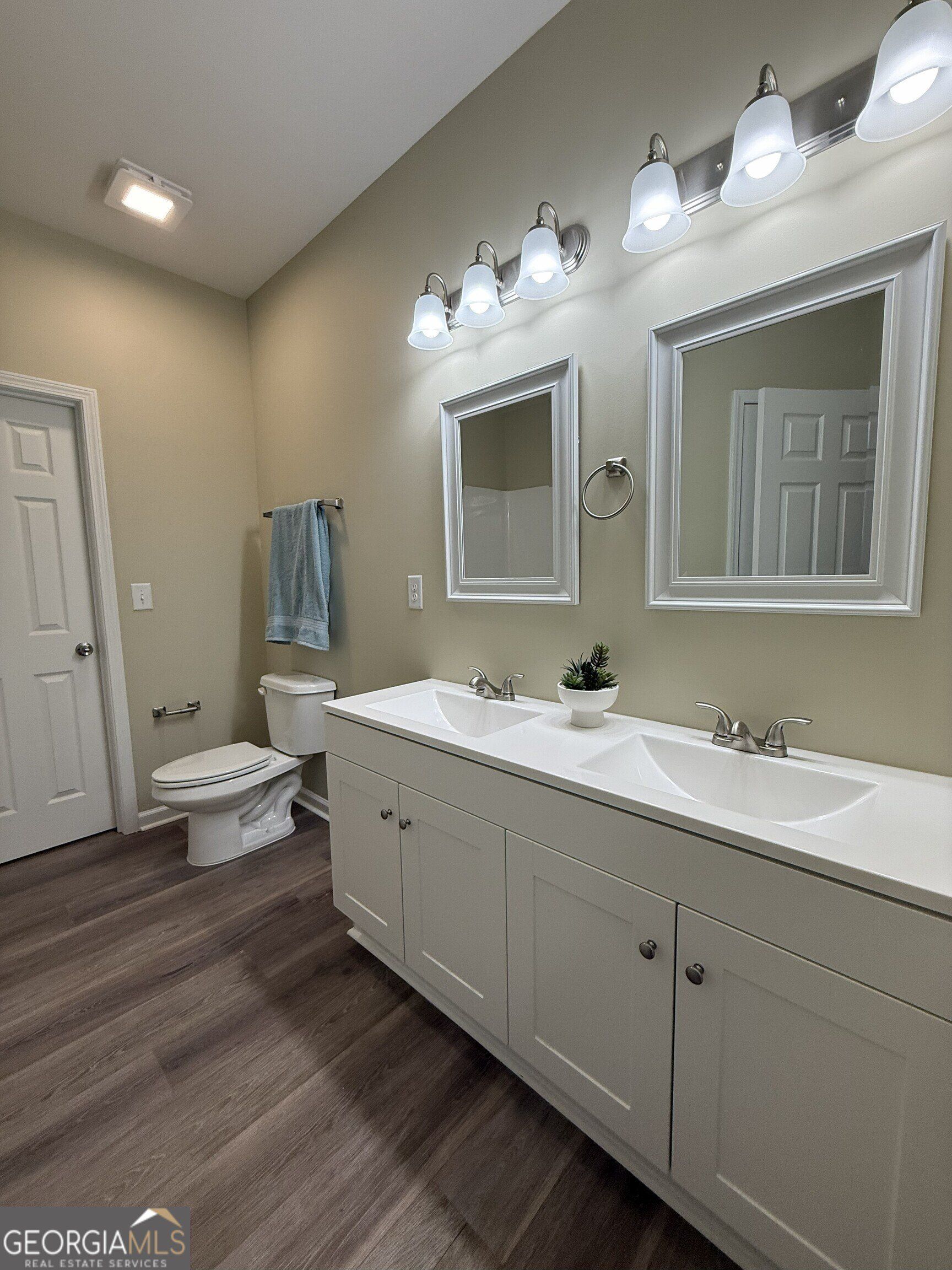 1121 Old Barnett Shoals Road. Athens, GA 30605