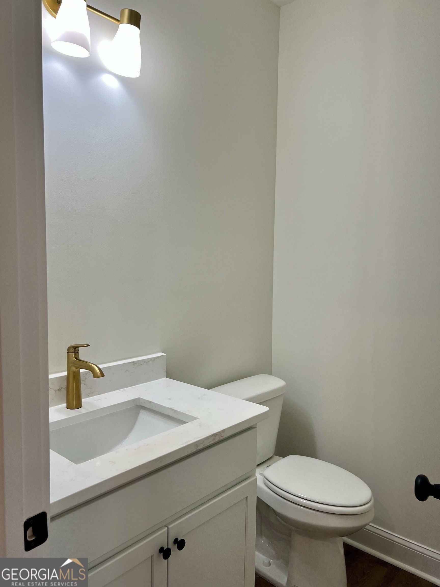 327 Primrose Lane. Pendergrass, GA 30567