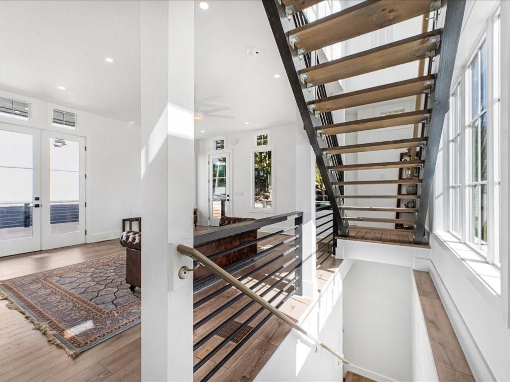 180 Railroad Street. Canton, GA 30114