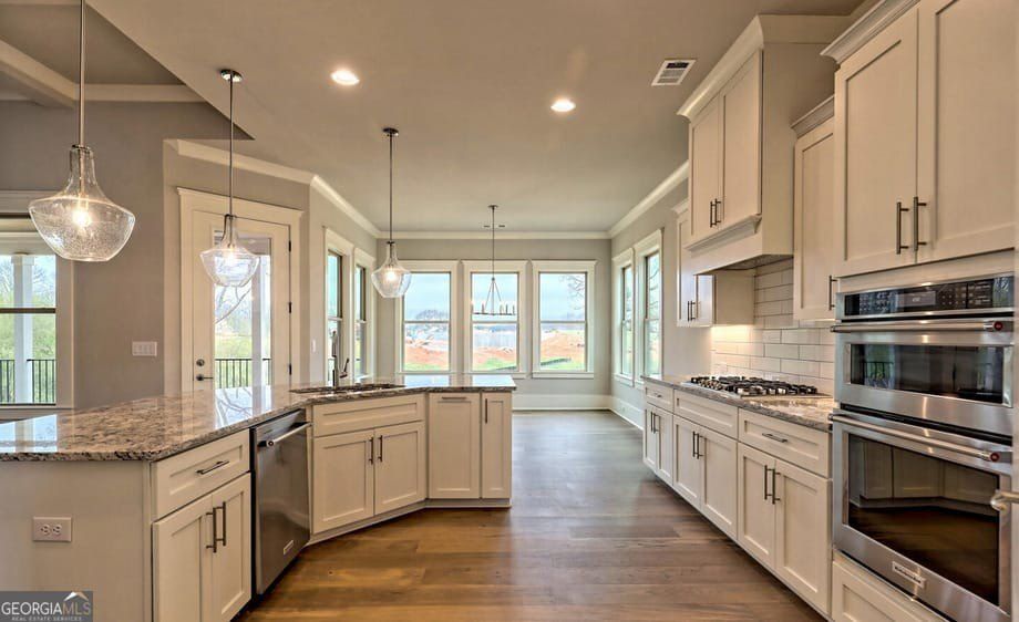 110 Fall Pippin Court. Clarkesville, GA 30523