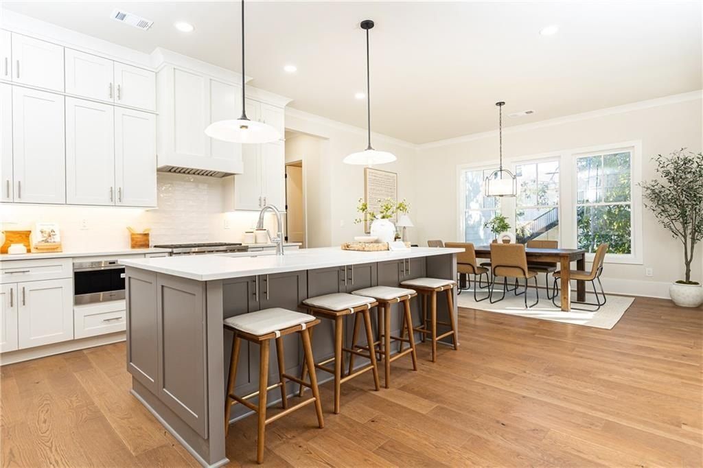 1984 Highgrove Court. Atlanta, GA 30345