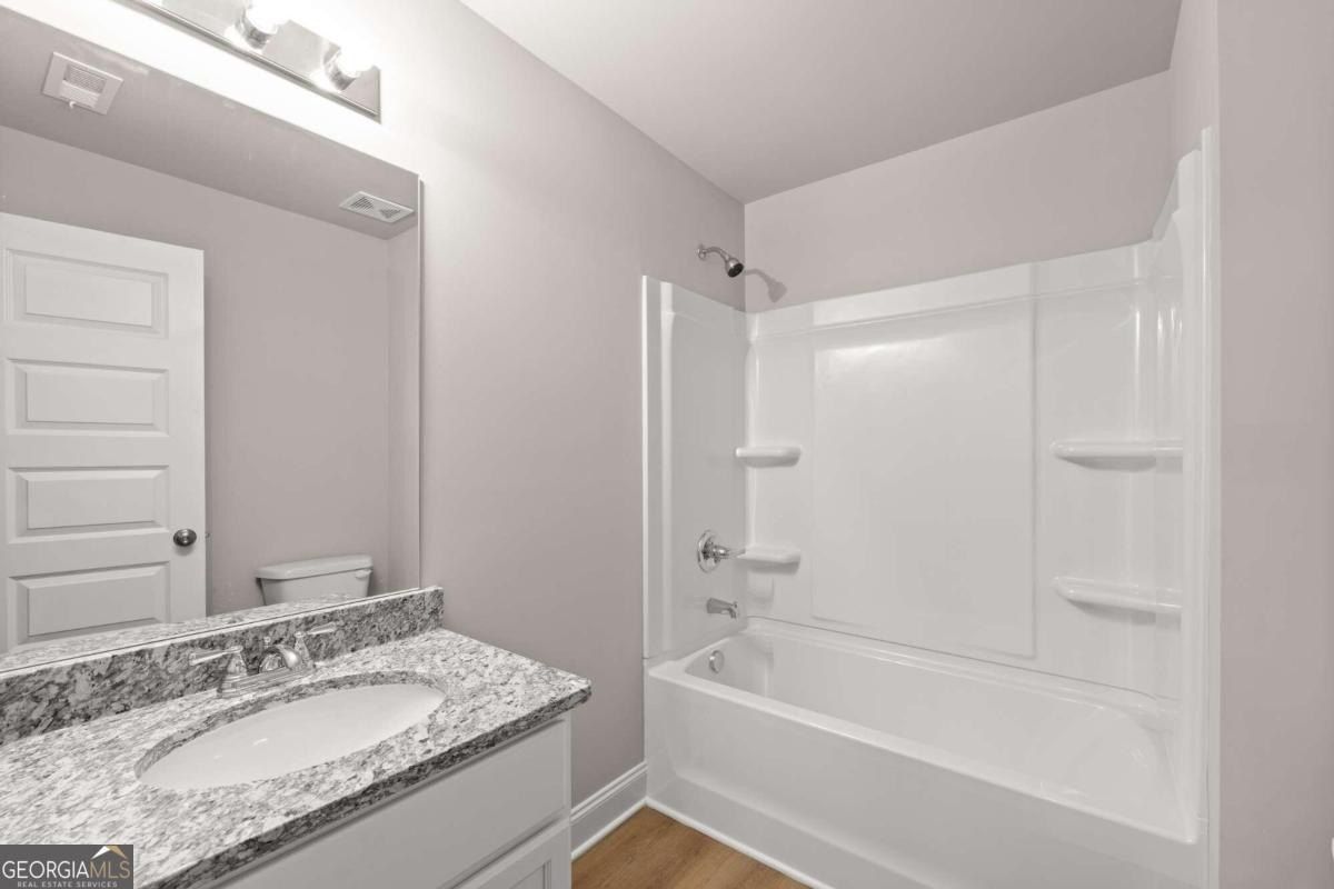 32 Joseph Lane. Hartwell, GA 30643