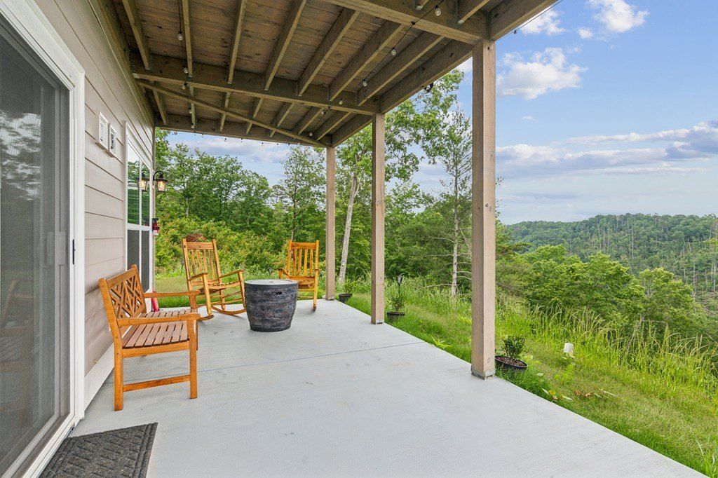 497 Jakes Landing Way. Ellijay, GA 30540