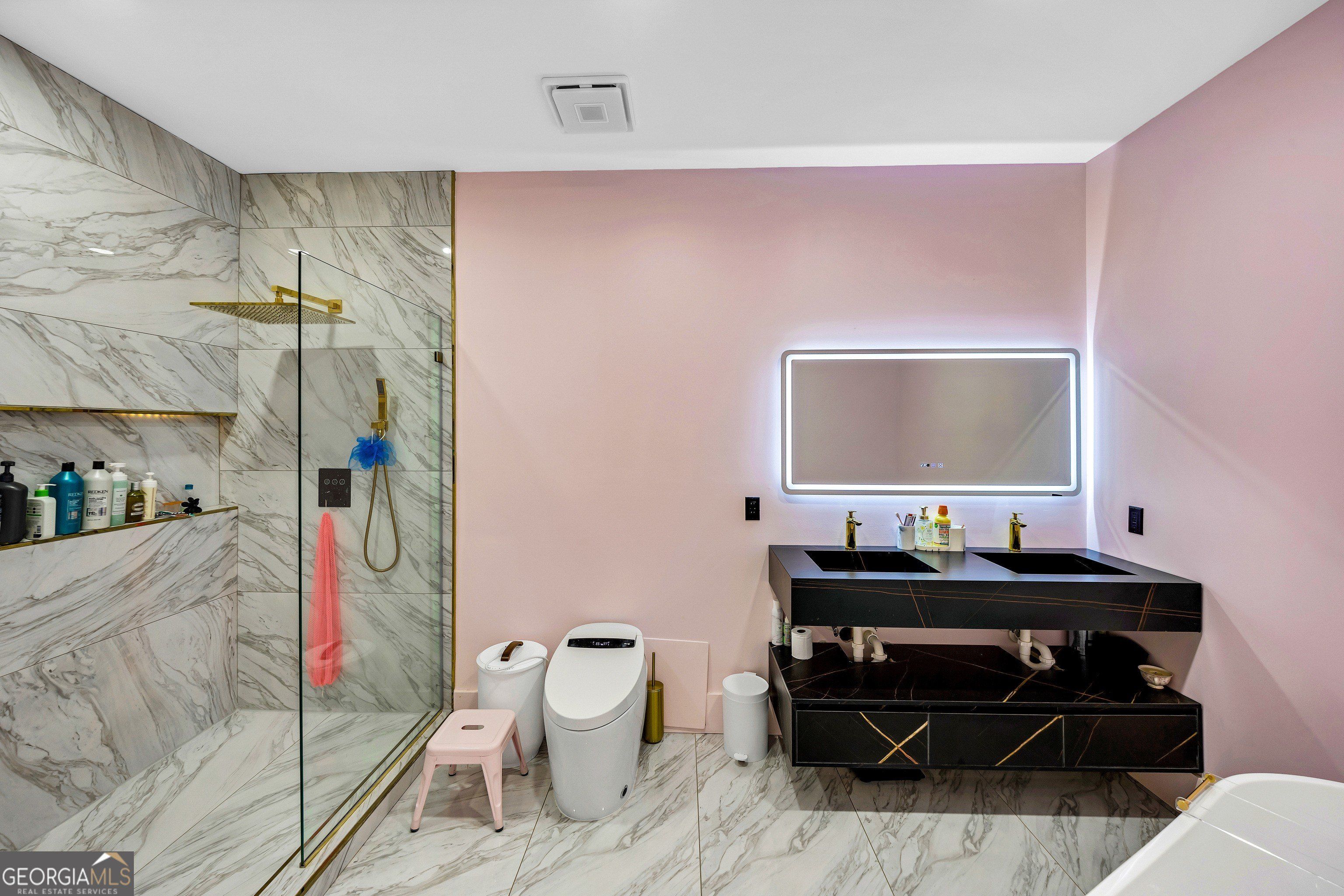 2446 Williamsdowns Circle. Snellville, GA 30078