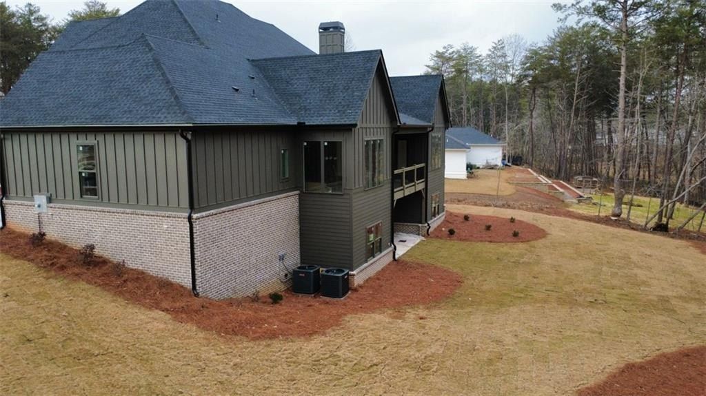 6084 Bluewater Boulevard. Gainesville, GA 30506