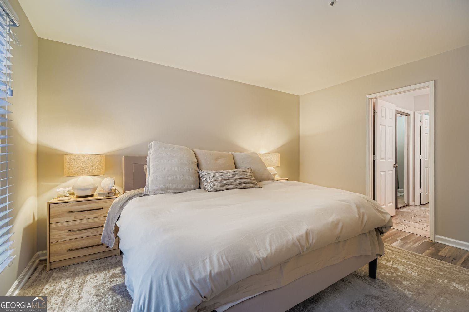 2501 Vineyard Way Se. Smyrna, GA 30082