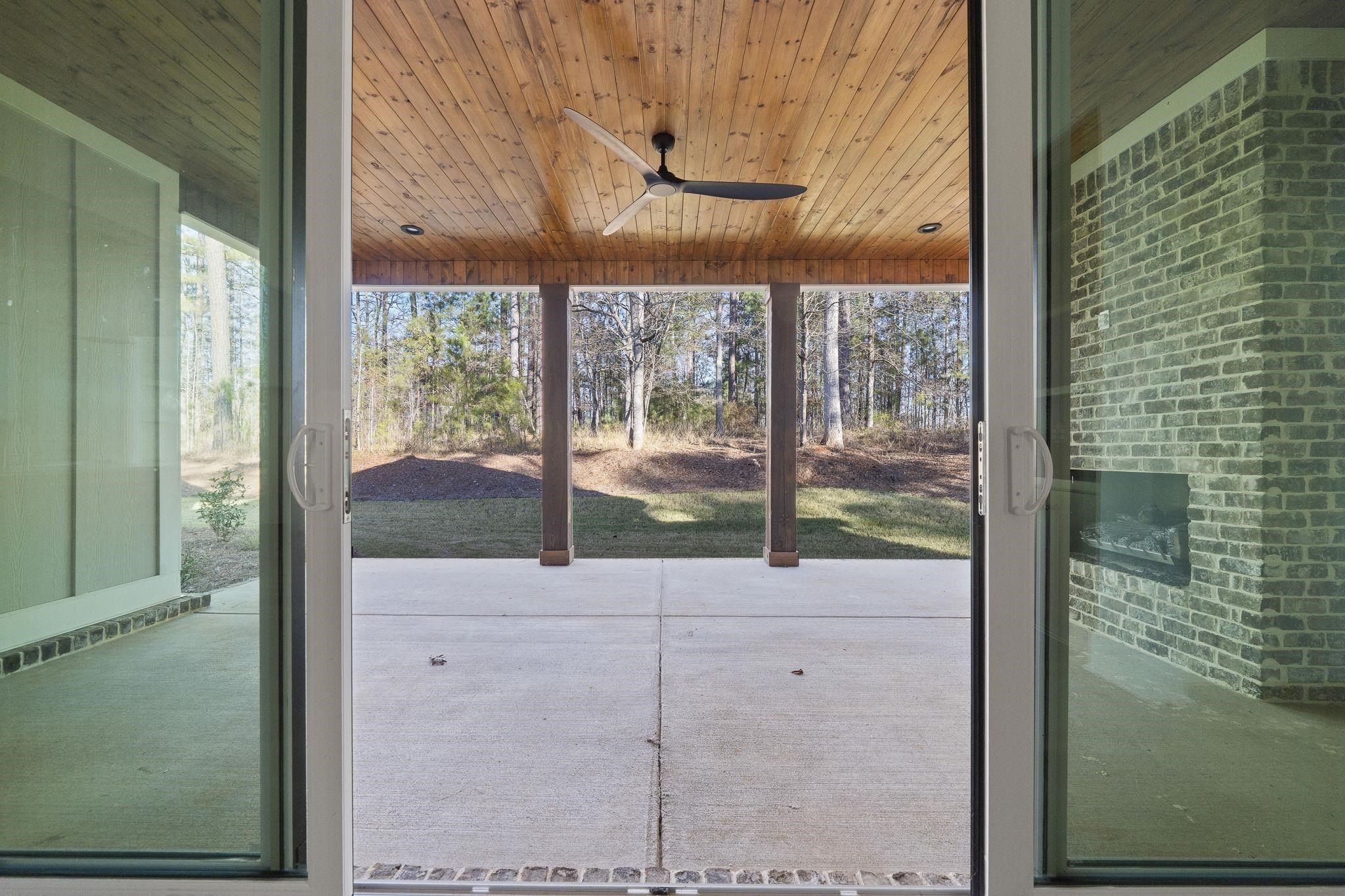 1211 Turnberry Circle. Greensboro, GA 30642