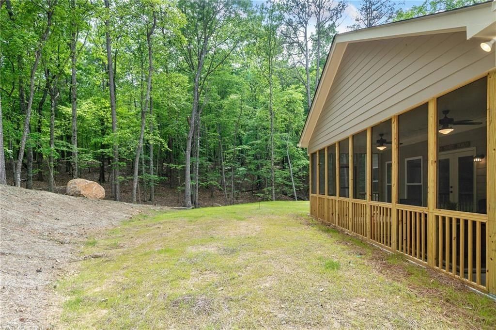 126 Seneca Court. Waleska, GA 30183