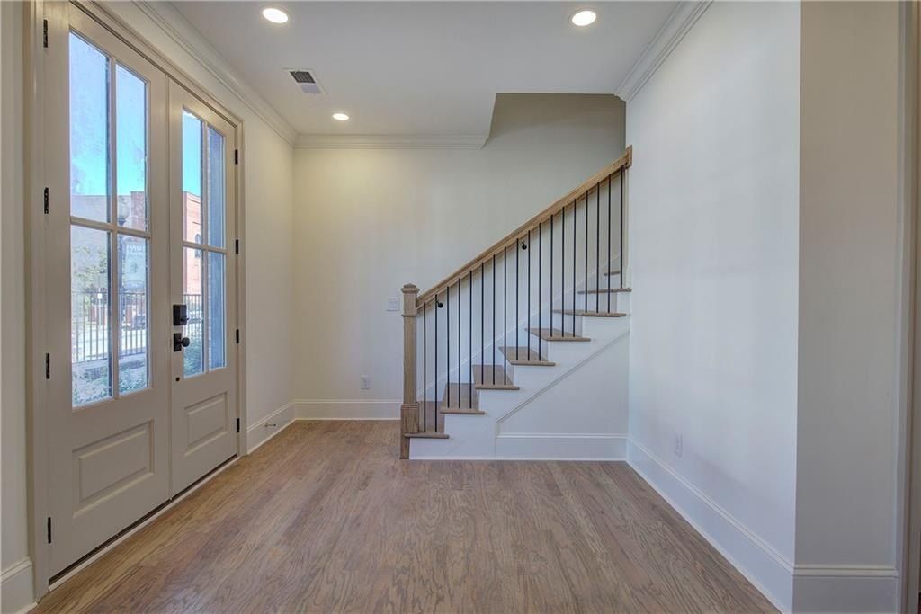 178 W Main Street Unit 205. Cartersville, GA 30120