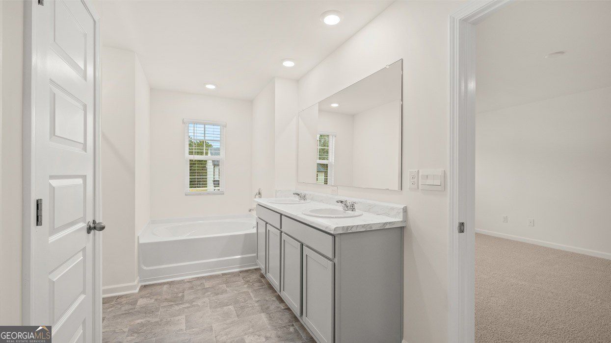 8579 Secretariat Drive. Lithonia, GA 30058