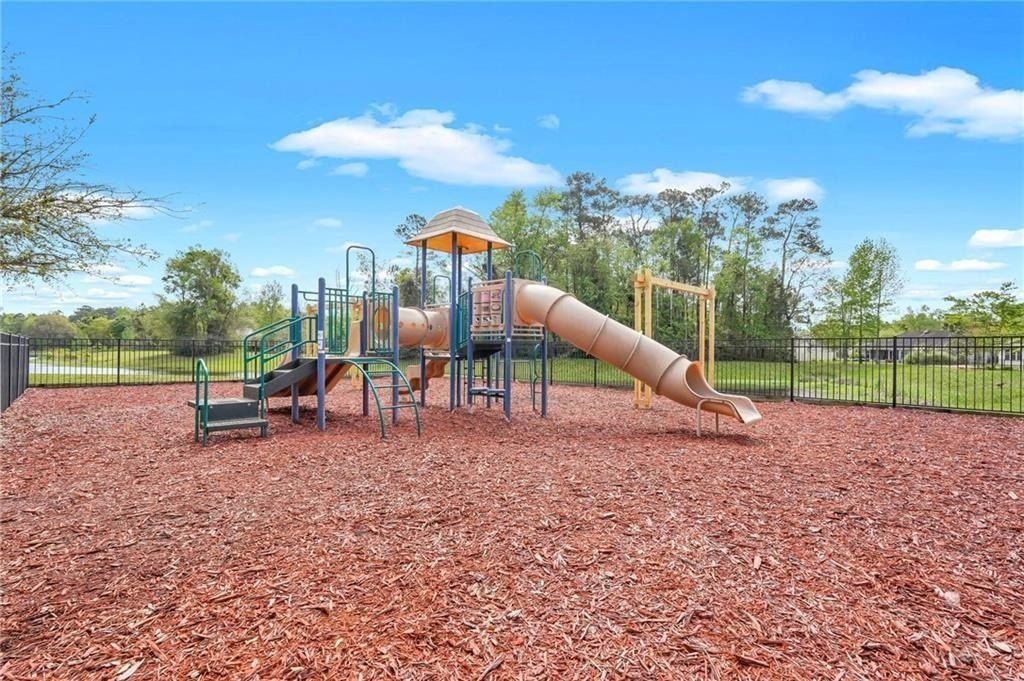 403 Country Walk Circle. Brunswick, GA 31525