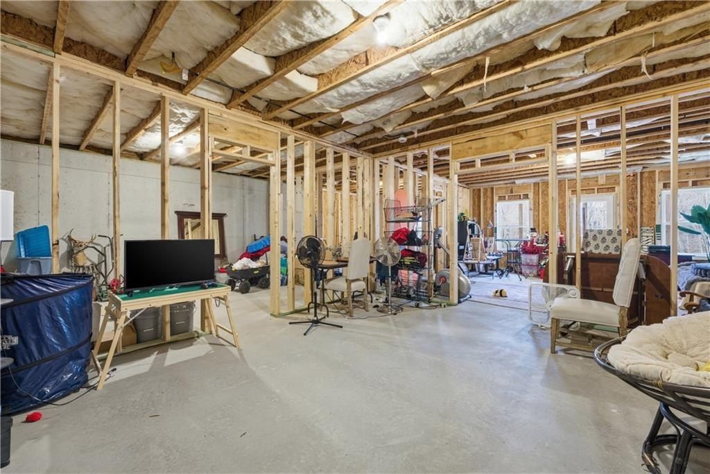 117 Mescalero Court. Waleska, GA 30183