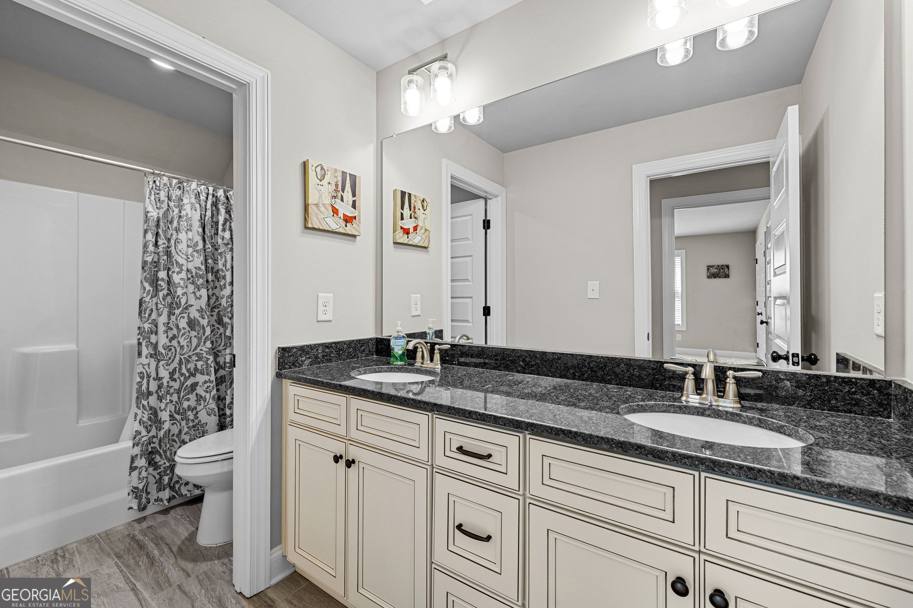 68 Grove Park Way. Senoia, GA 30276