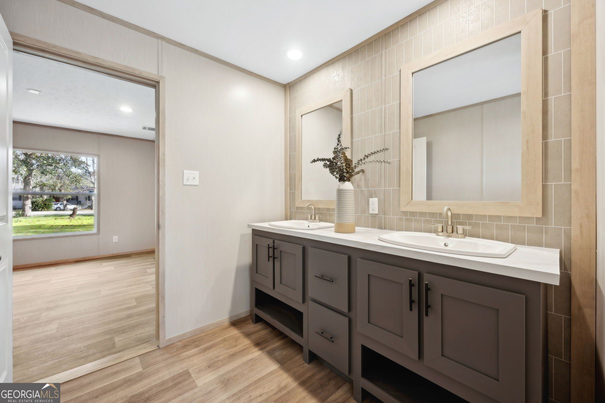 35 Sixth Street. Folkston, GA 31537