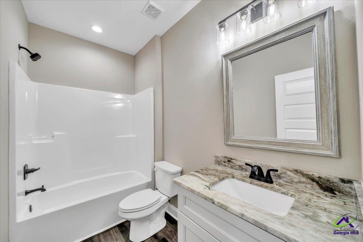 118 Early Drive. Byron, GA 31008