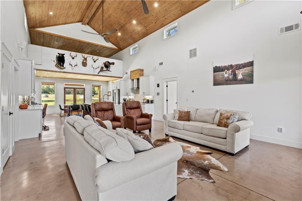 196 Frank Brown Road. Maysville, GA 30558