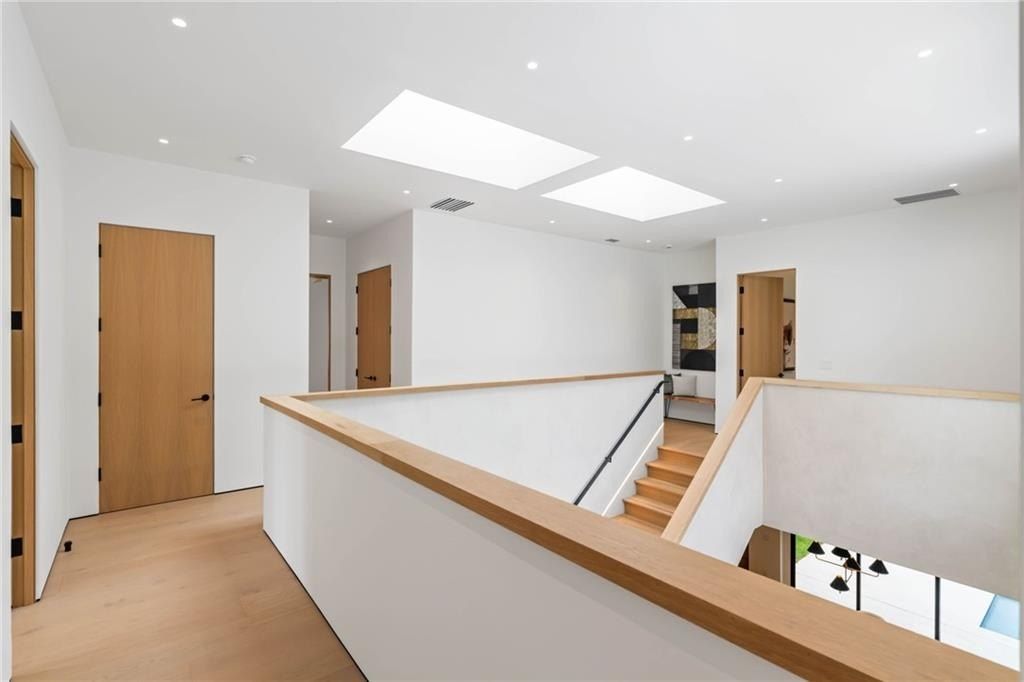 16 Bonnie. Sandy Springs, GA 30328