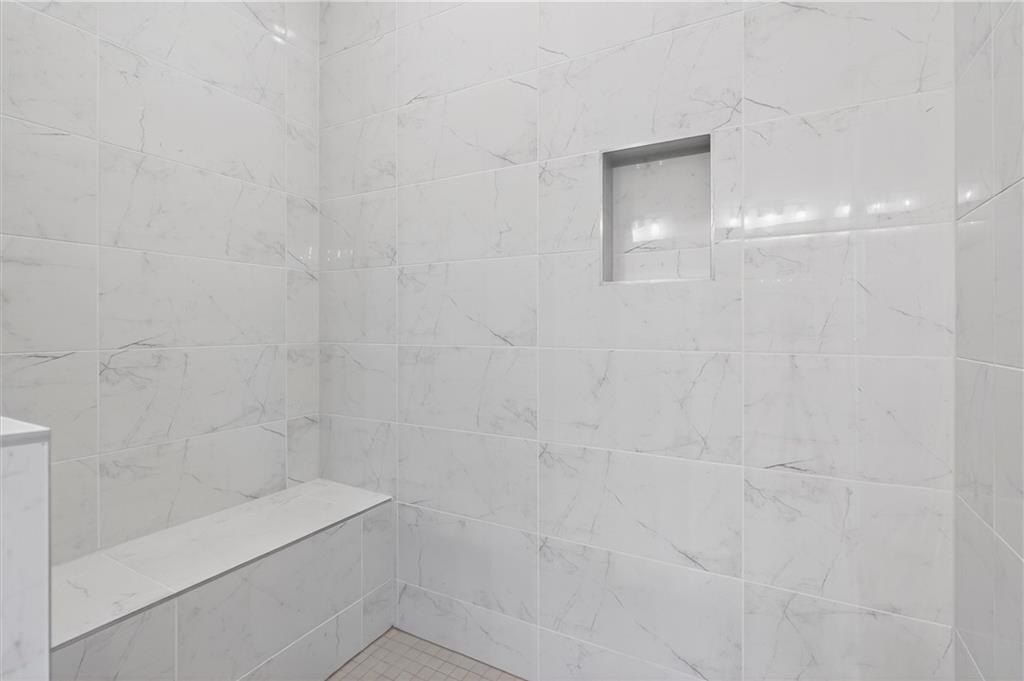 220 Vinca Circle Nw. Kennesaw, GA 30144