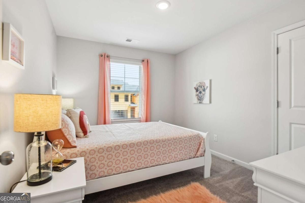 6387 Warbler Court. Morrow, GA 30260