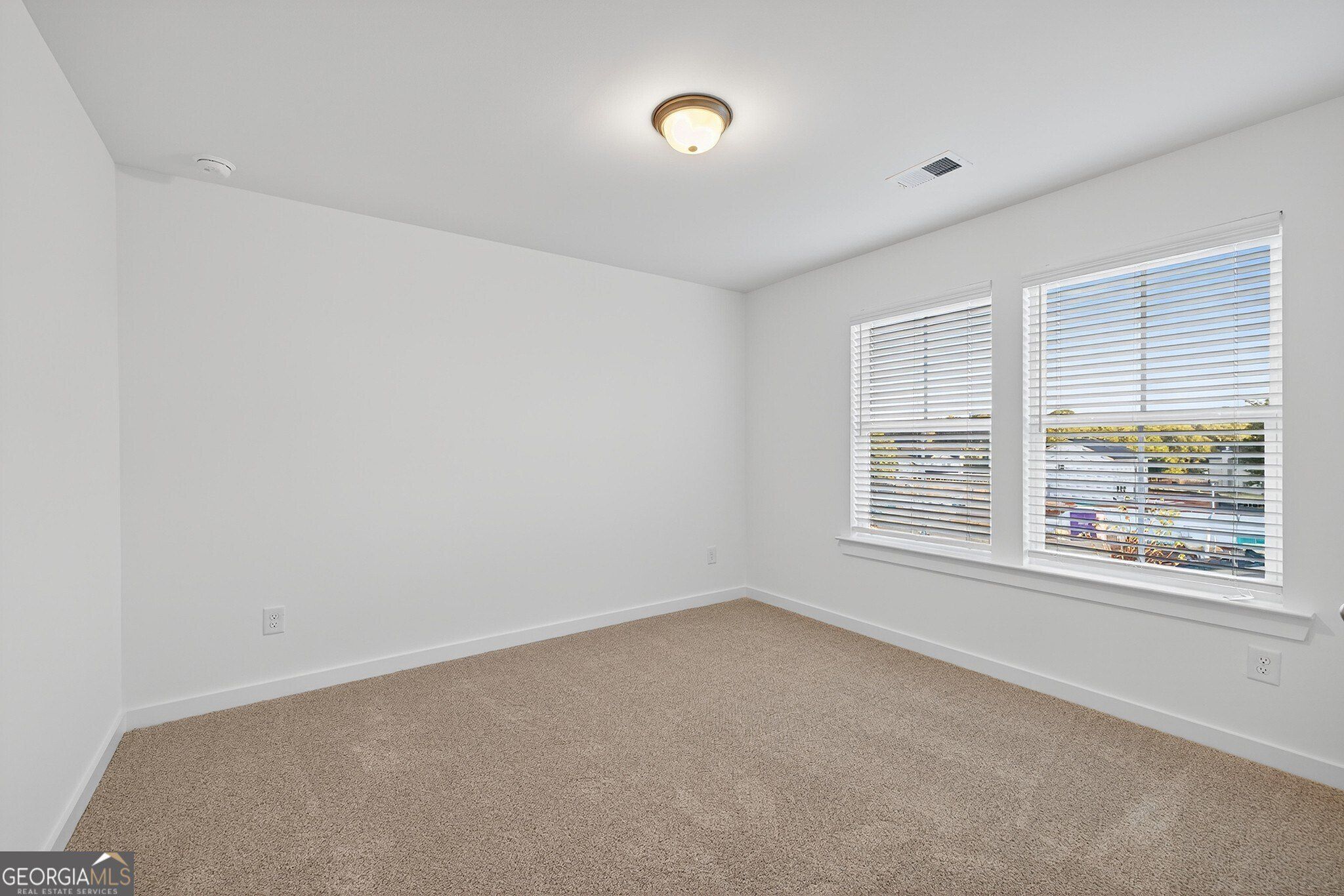 99 Annie Lane. Statham, GA 30666