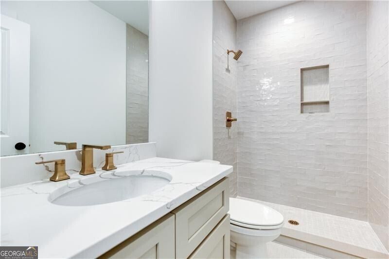 631 St Ives Walk. Monroe, GA 30655