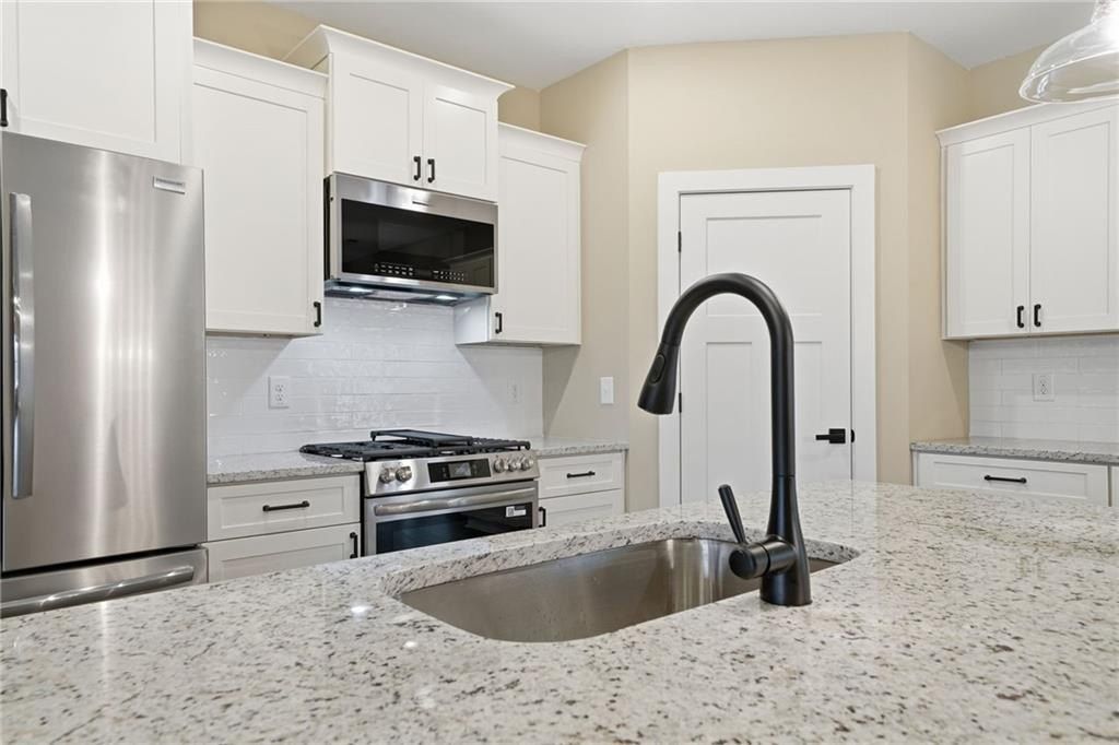 176 Windsor Way. Jasper, GA 30143