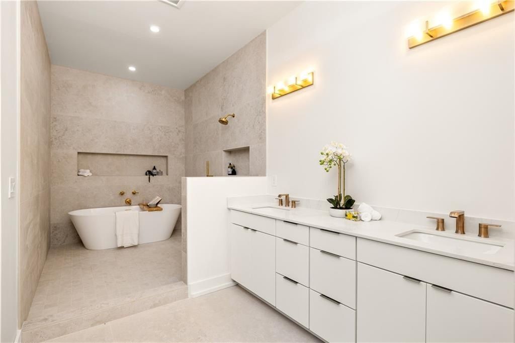 12 Montgomery Street Ne. Atlanta, GA 30307