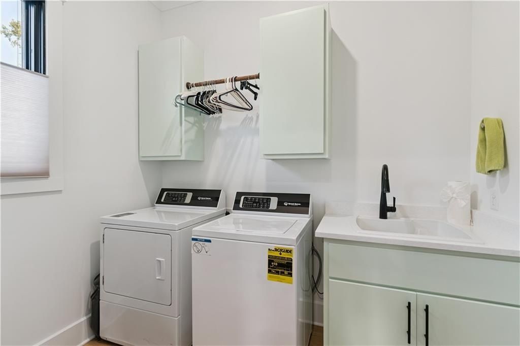 669 Arnold Lane. St Simons Island, GA 31522