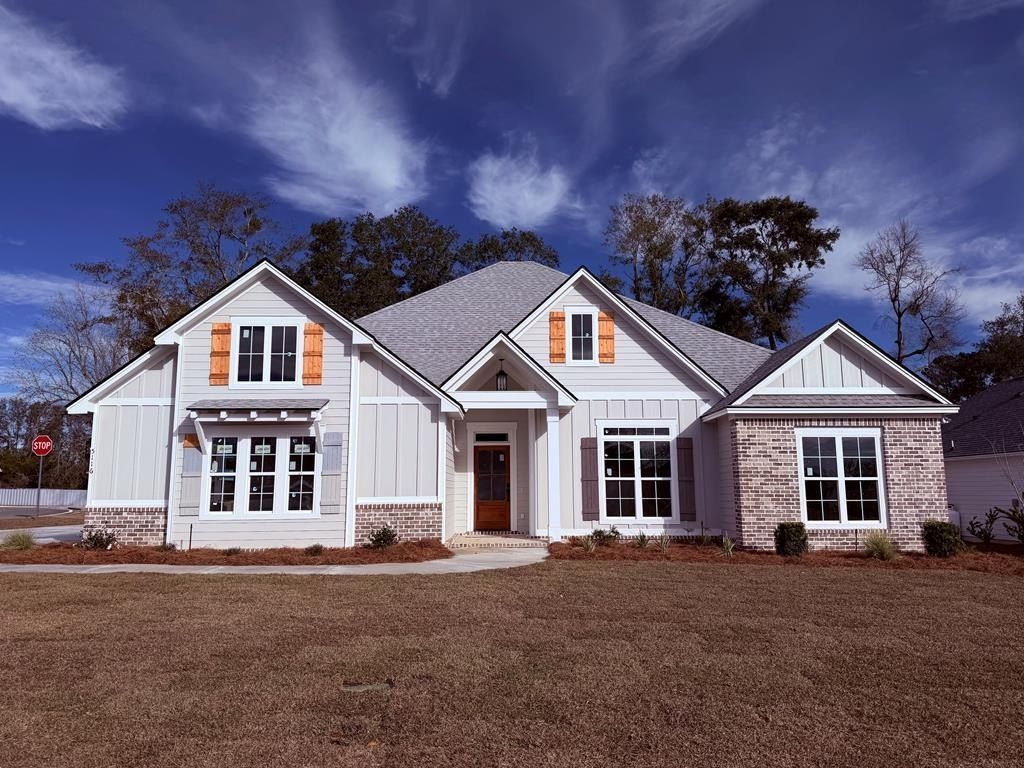 5116 Hatfield Circle. Hahira, GA 31632