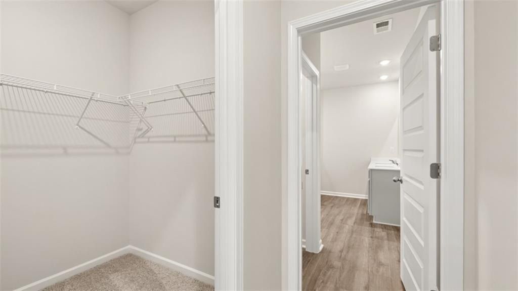 98 Holland Cove. Winder, GA 30680