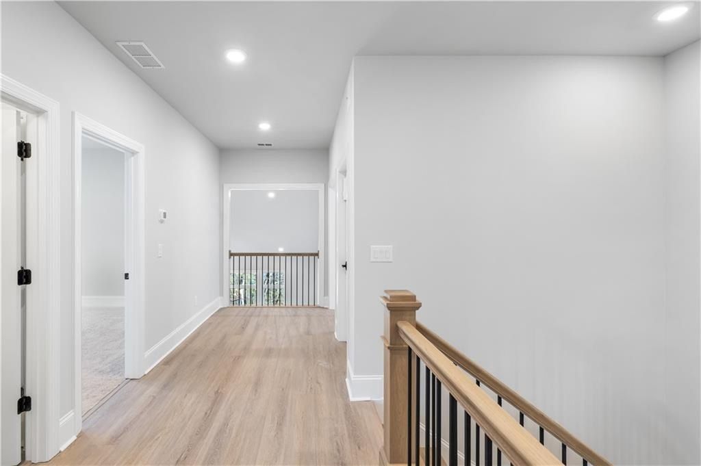 5551 Broad River View. Peachtree Corners, GA 30092