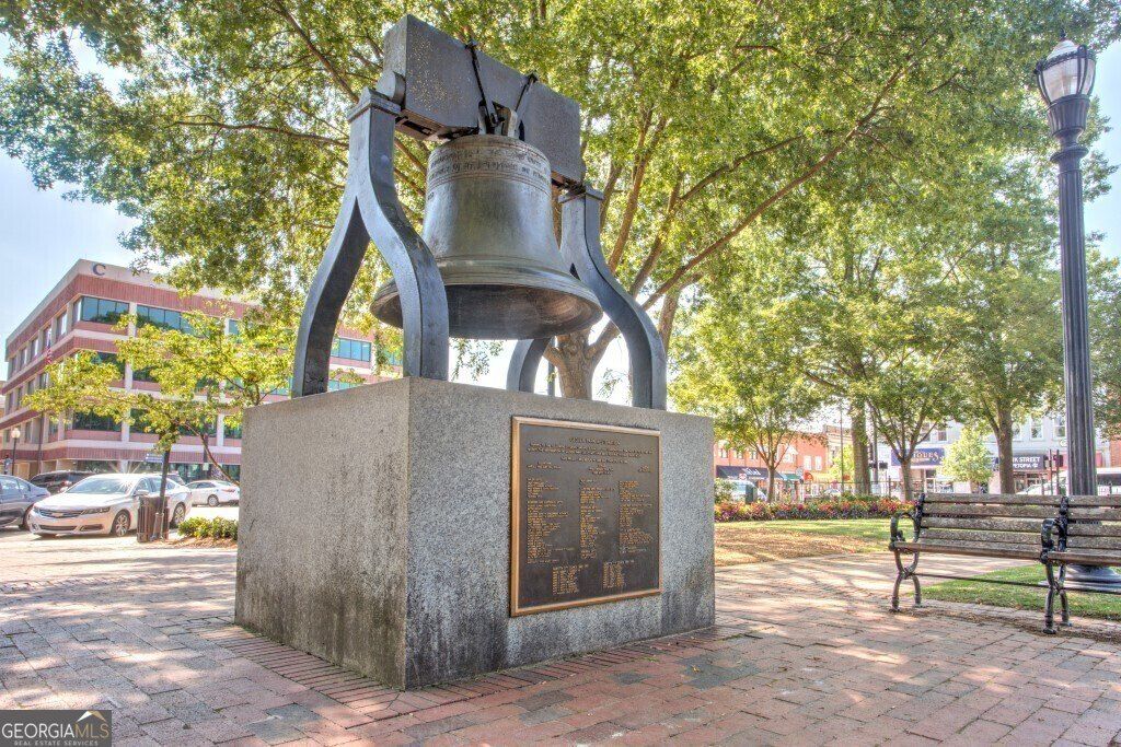 3275 Hilltop Circle. Marietta, GA 30066