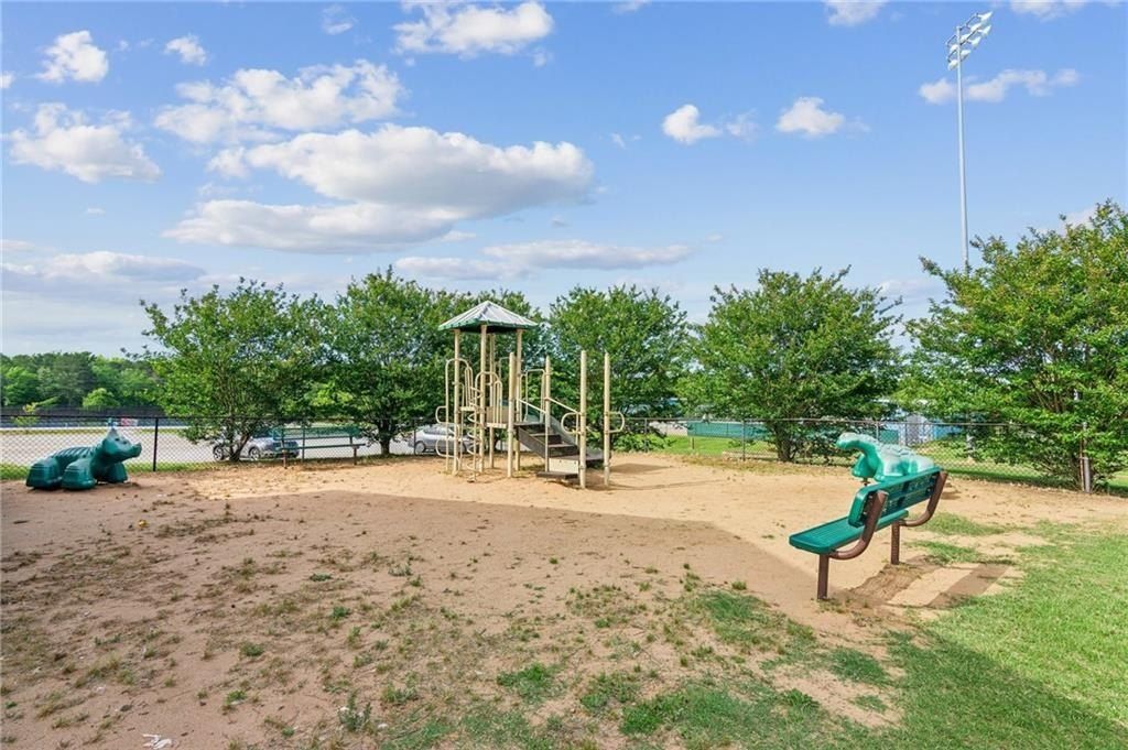 112 Water Oak Way. Crawford, GA 30630