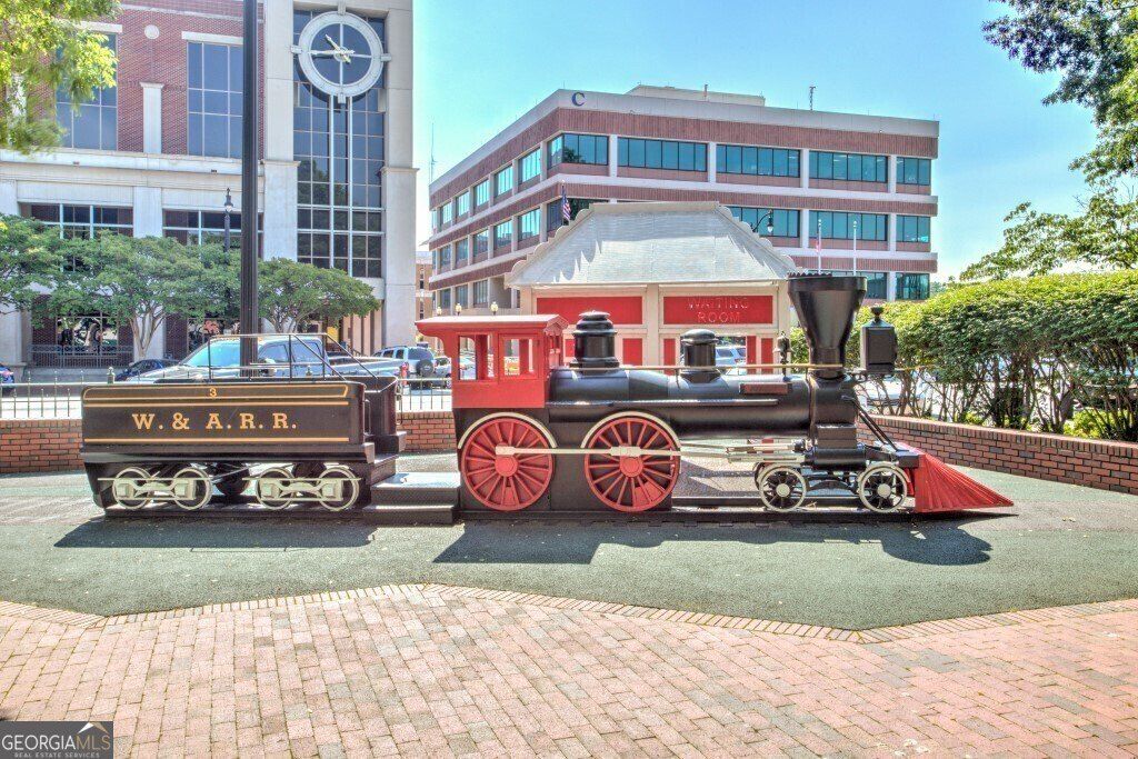 3265 Hilltop Circle. Marietta, GA 30066