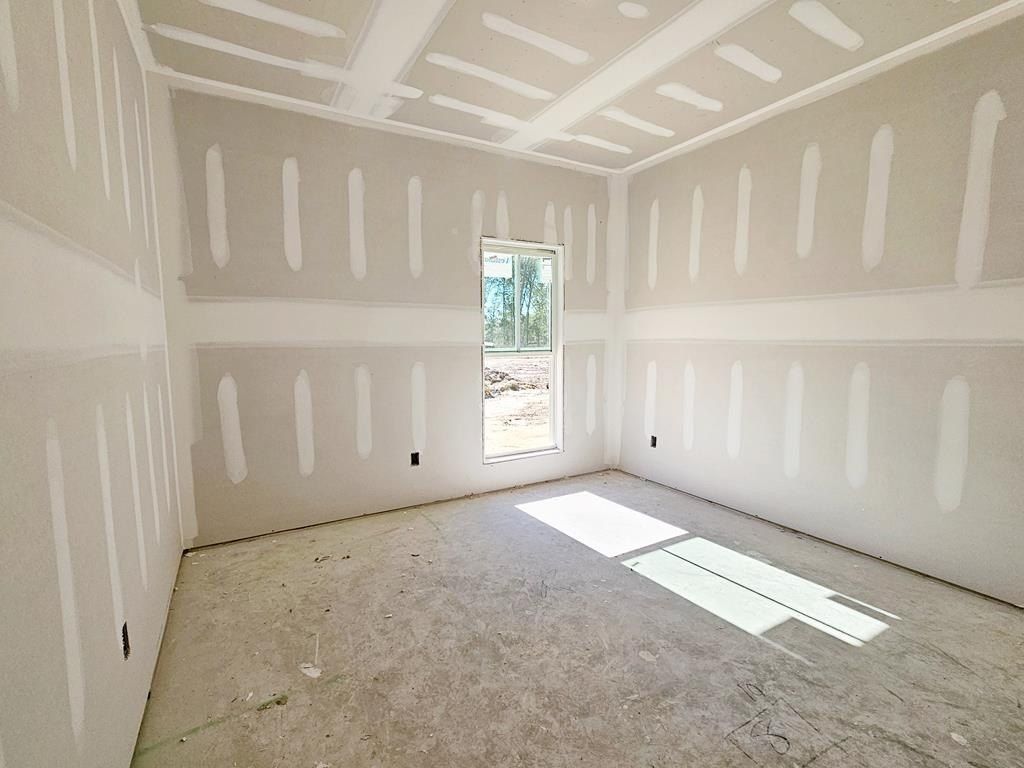 107 Sawtooth Drive. Leesburg, GA 31763