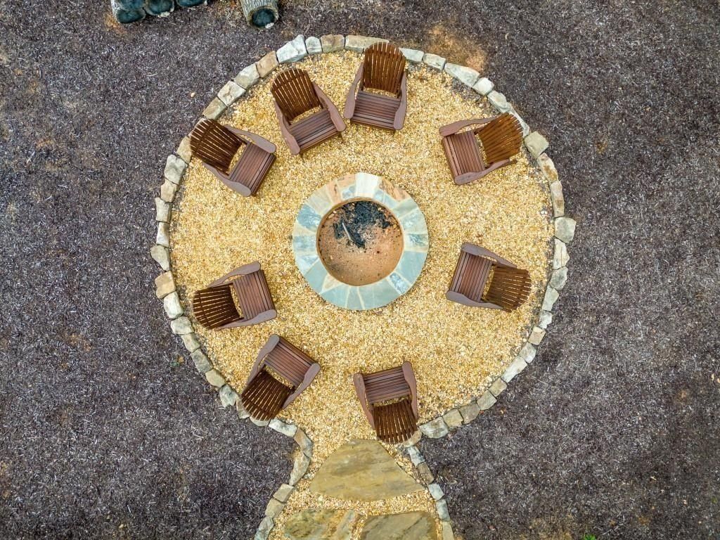 145 Pinnacle Way. Ellijay, GA 30540